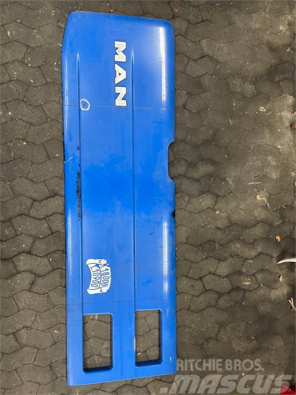 MAN MAN SIDE PANEL 81.41680-0040 Chassis and suspension