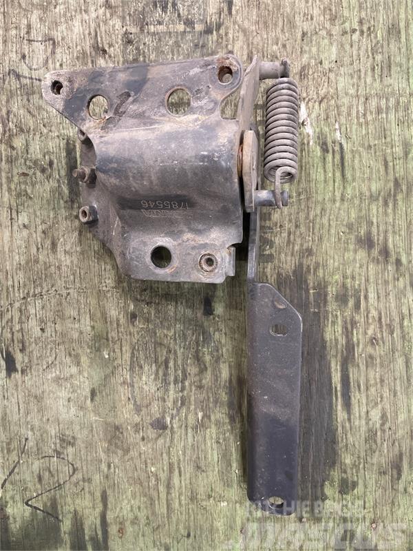 Scania SCANIA HINGE BRACKET 1785546 Chassis and suspension