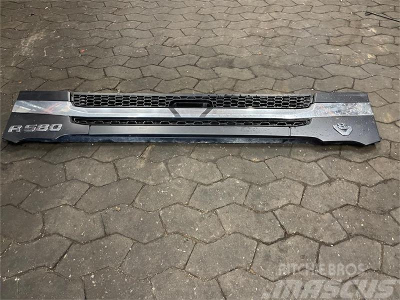 Scania SCANIA NGR GRILL LOWER Chassis and suspension