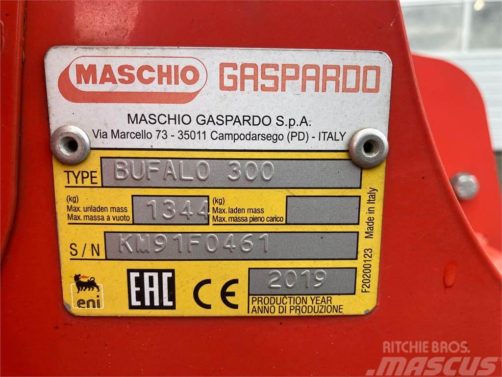 Maschio Bufalo 300 Klepelmaaier Farm machinery