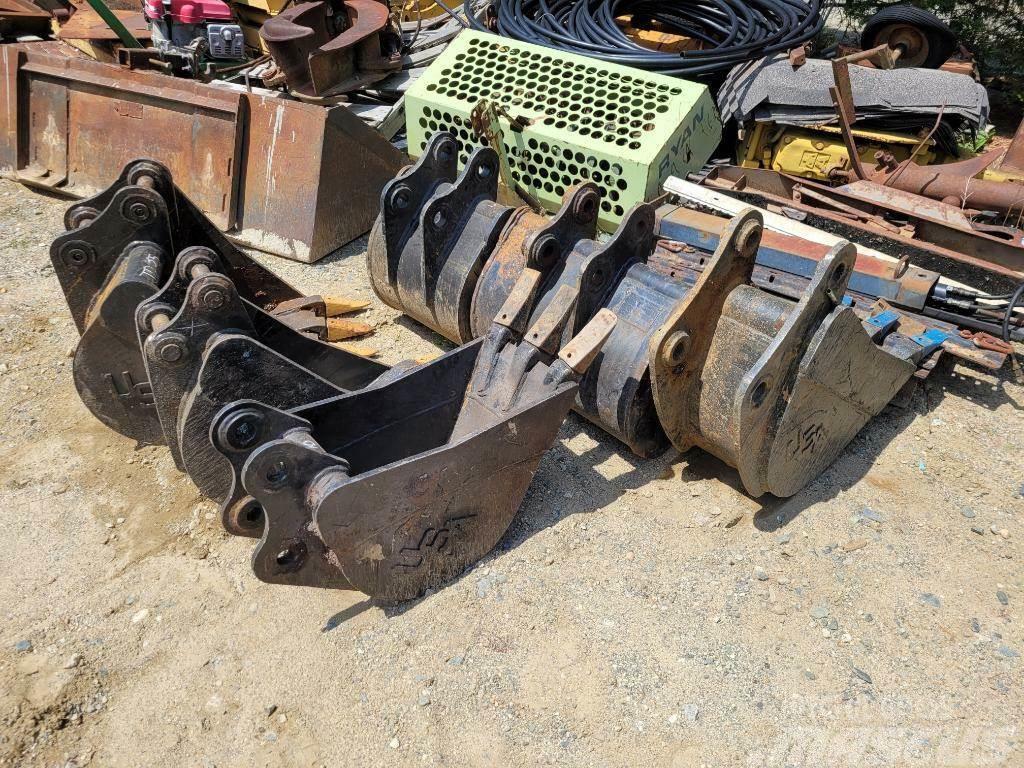  EQUIPMENT MINI EXCAVATOR TOOTH BUCKETS Other components