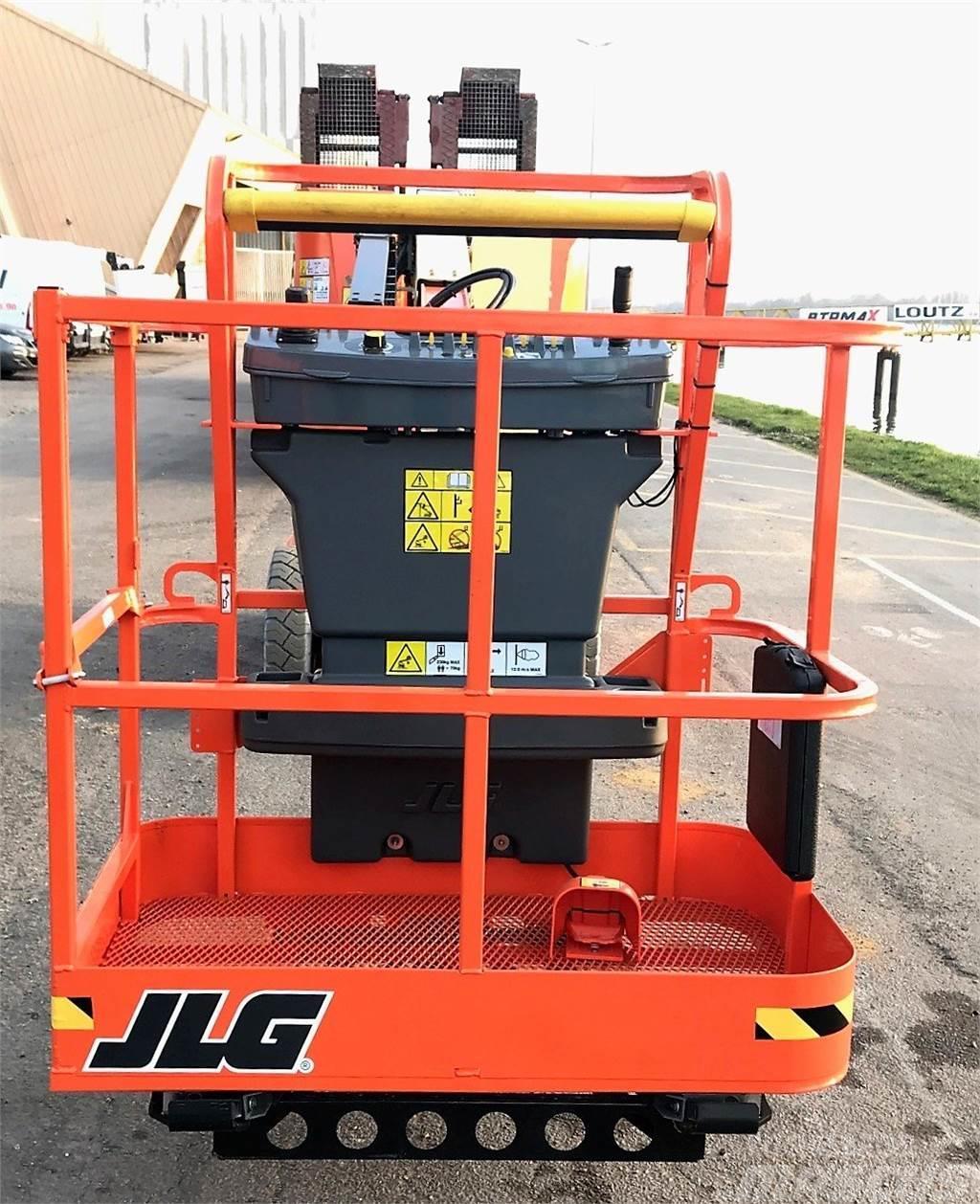 JLG E300AJ Other lifts and platforms