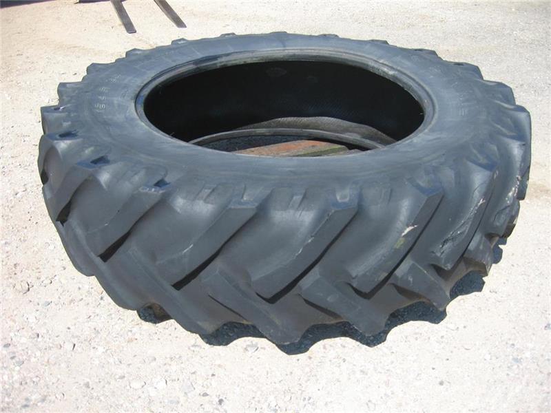 Stomil 18,4x38 Radial Tyres, wheels and rims