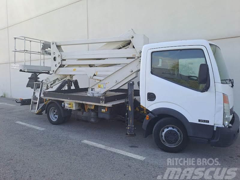 Isoli PNT 205 Truck mounted platforms