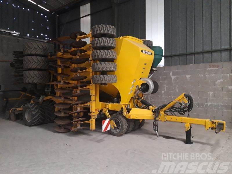 Bednar OMEGA OO FERTI Other sowing machines and accessories