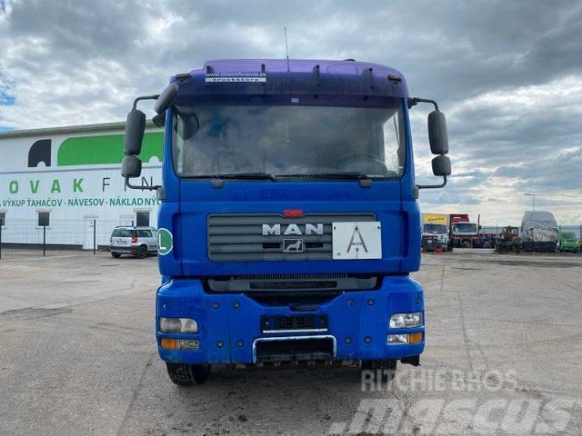 MAN TGA 26.440 6X4 for containers with crane vin 945 Truck mounted cranes