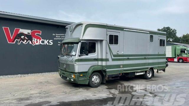 Mercedes-Benz 817 Niehoffaufbau mit Küche Sitzecke 3 Pferde Livestock trucks
