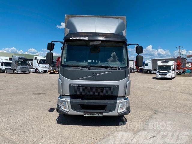 Volvo FL 250 with plane and sides vin 125 Curtain sider trucks