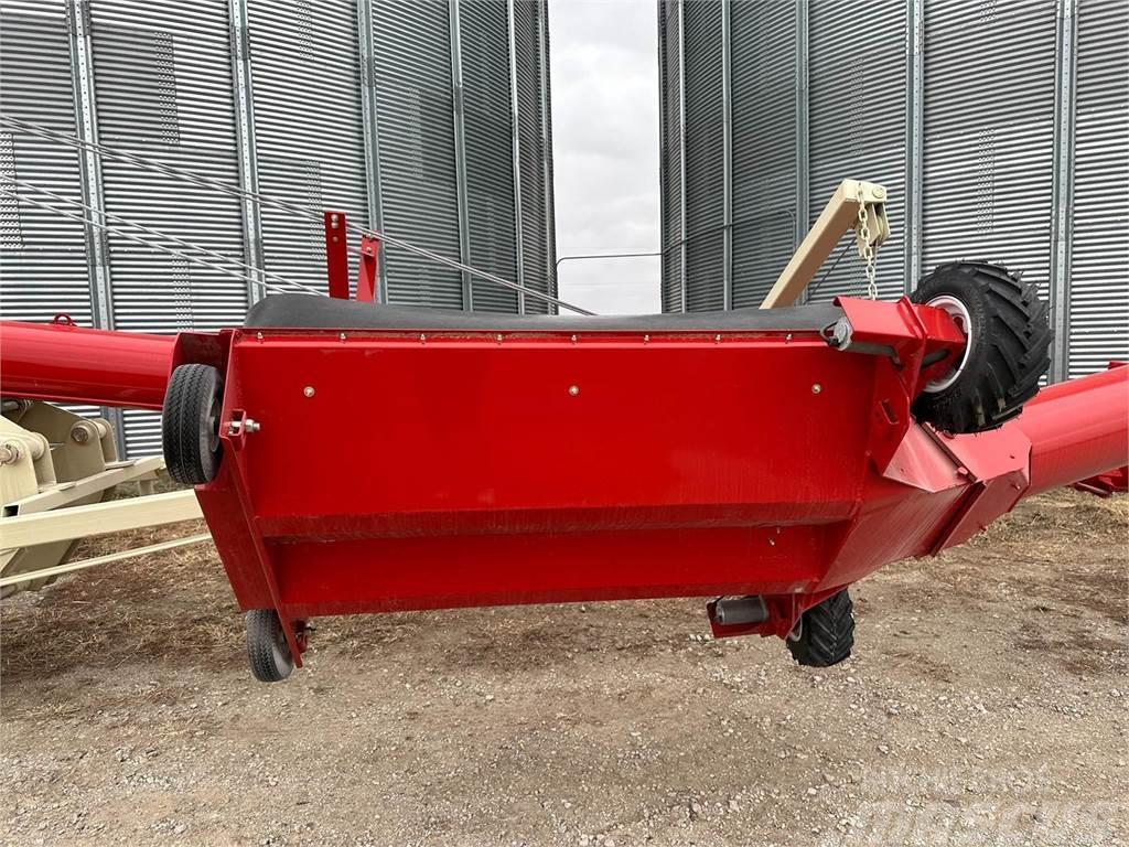 Farm King 1395 Conveyor equipment