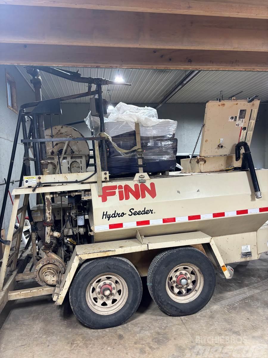 Finn T90 Hopper equipment, blowers and elevators