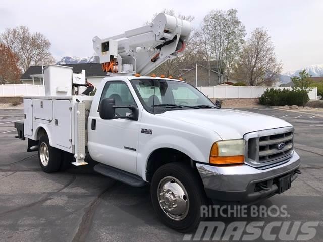 Ford F-450 Truck mounted platforms