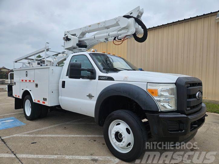 Ford F-550 Truck mounted platforms