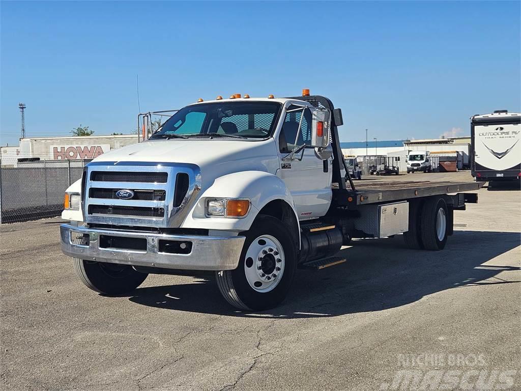 Ford F-750 Transport vehicles