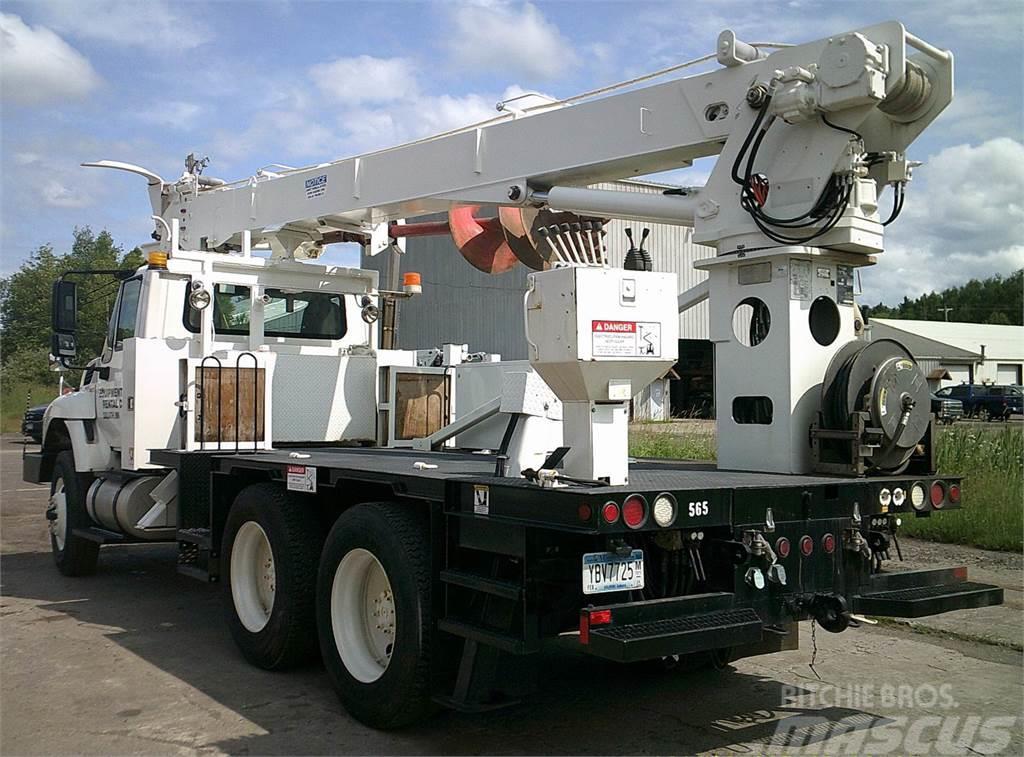 International 7500 SBA 6x4 Truck mounted drill rig