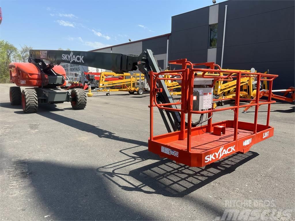 SkyJack SJ86T Used Personnel lifts and access elevators