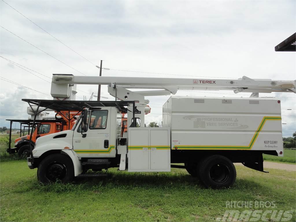  INTERNATIONAL/ Terex 4300/ XT55 Truck mounted platforms