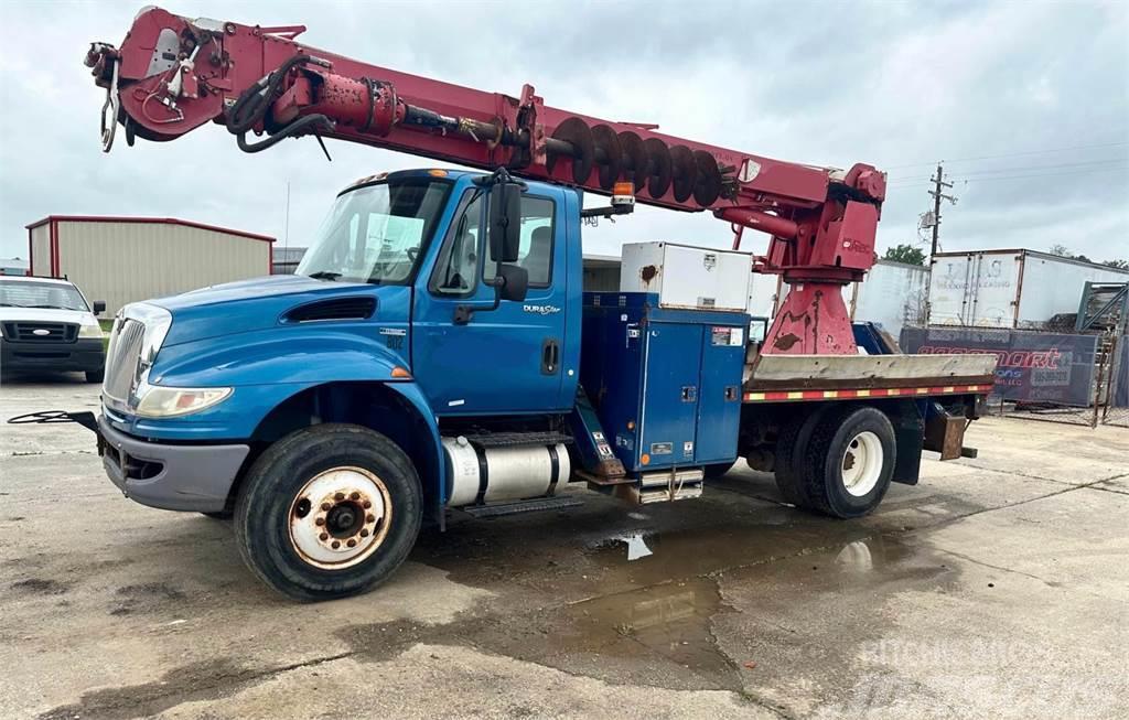 Altec DM47-TR Truck Mounted Truck mounted drill rig