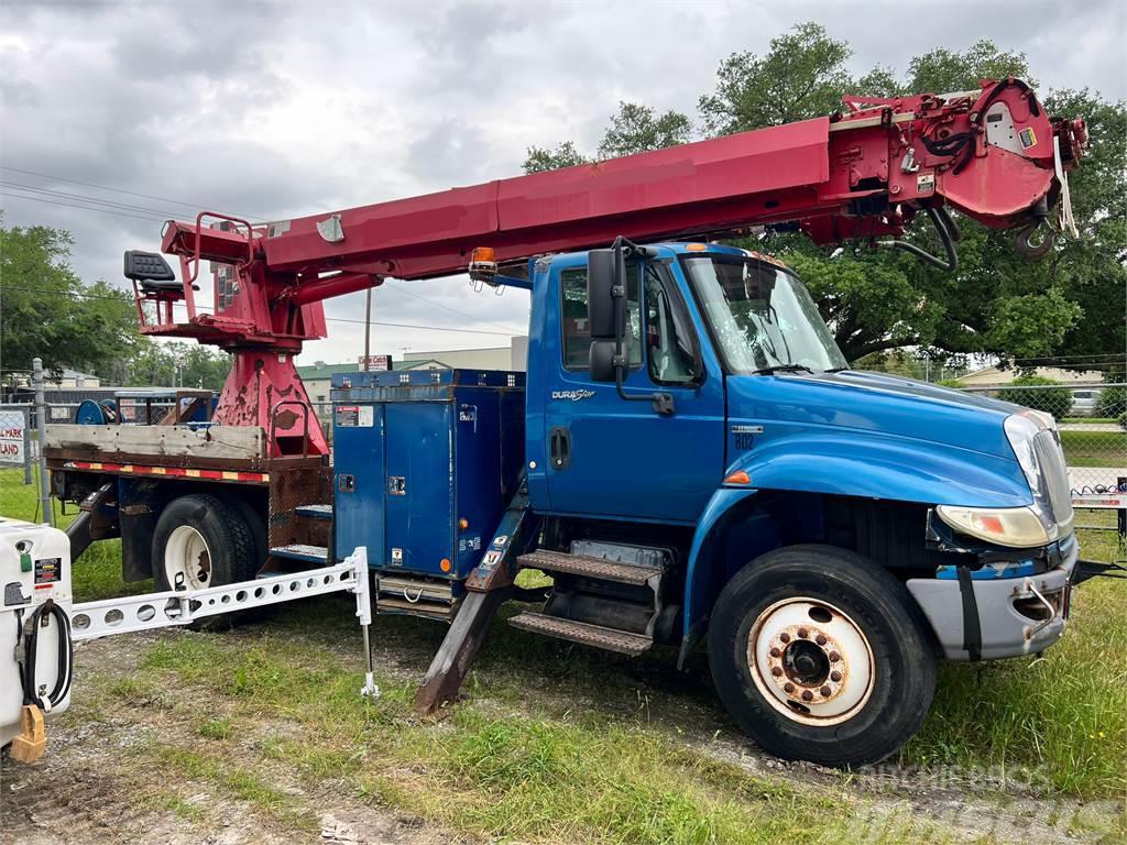 Altec DM47-TR Truck Mounted Truck mounted drill rig