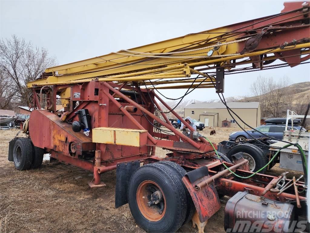 Bucyrus-Erie 28-L Horizontal drilling rigs