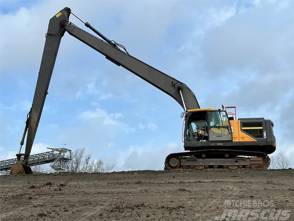 Volvo EC300ELR Crawler excavators