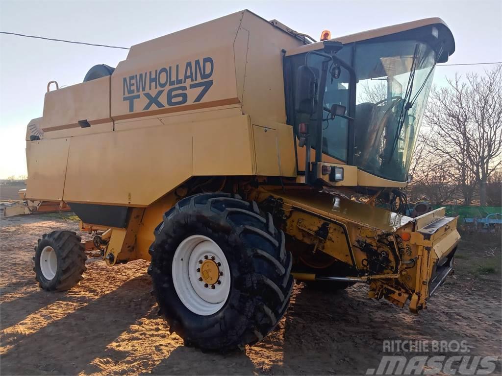 New Holland TX67 Combine harvesters