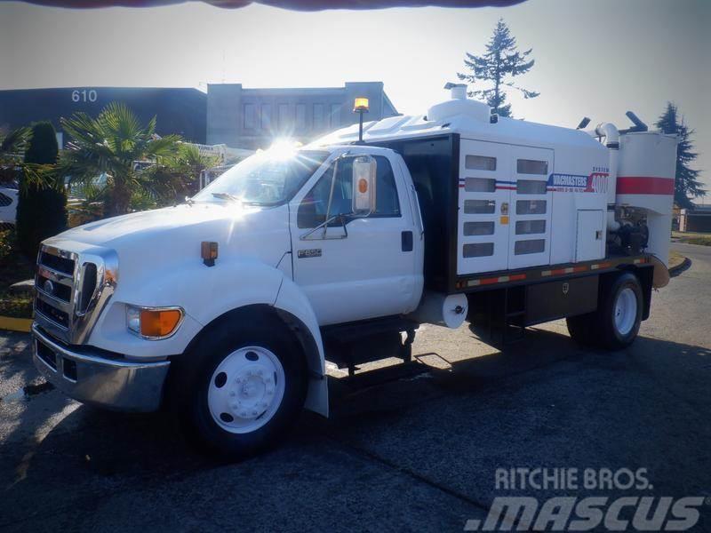 Ford F-650 Commercial vehicle