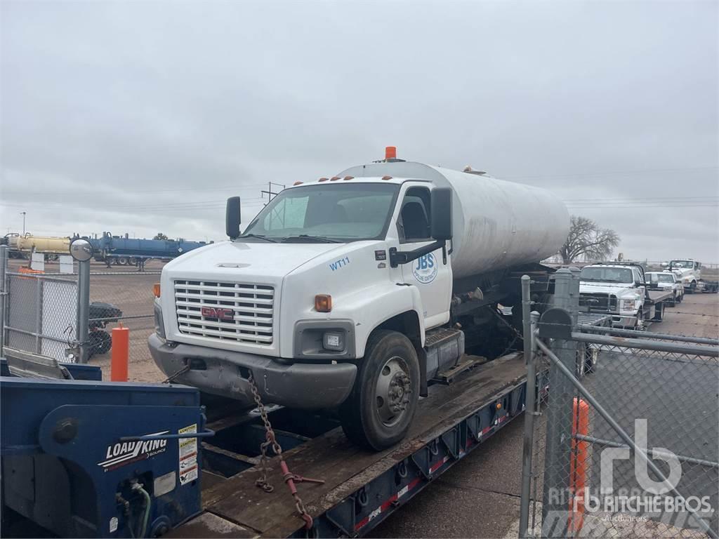 Chevrolet C7500 Water bowser