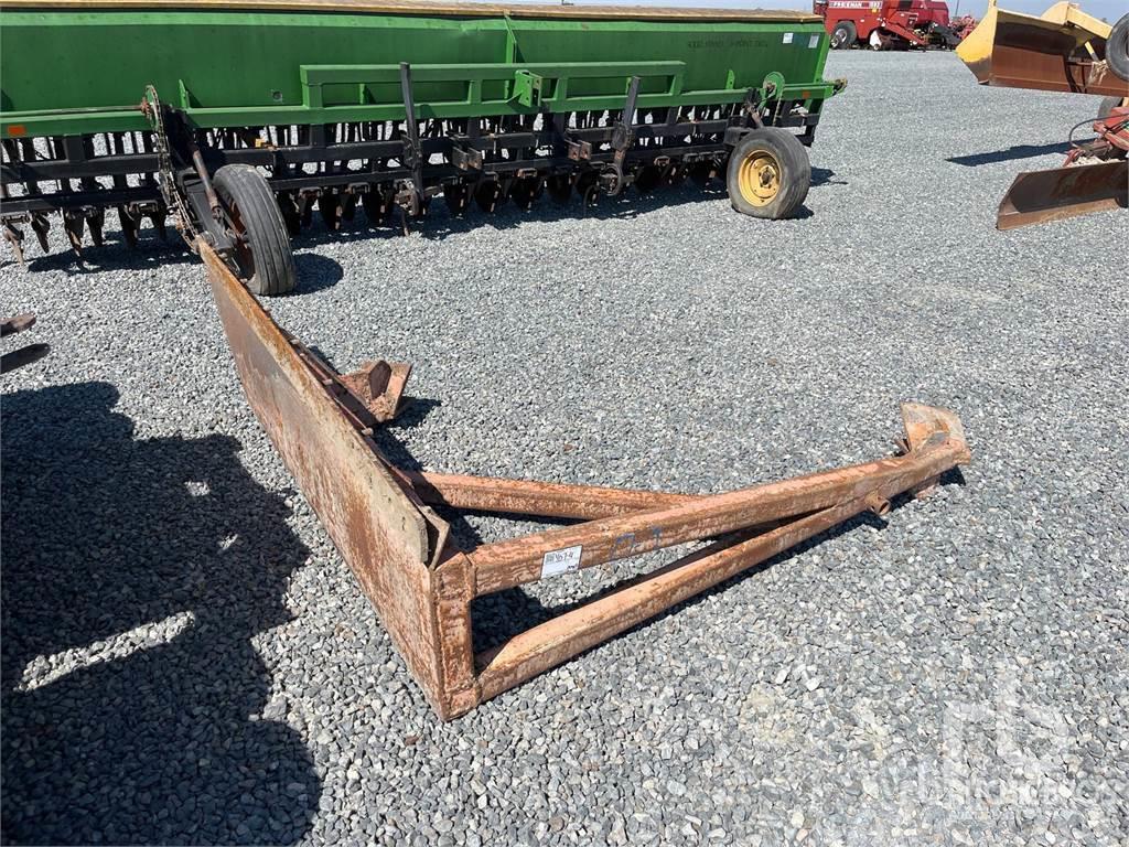  CUSTOM BUILT 84 in Feed Push Blade Other tractor accessories