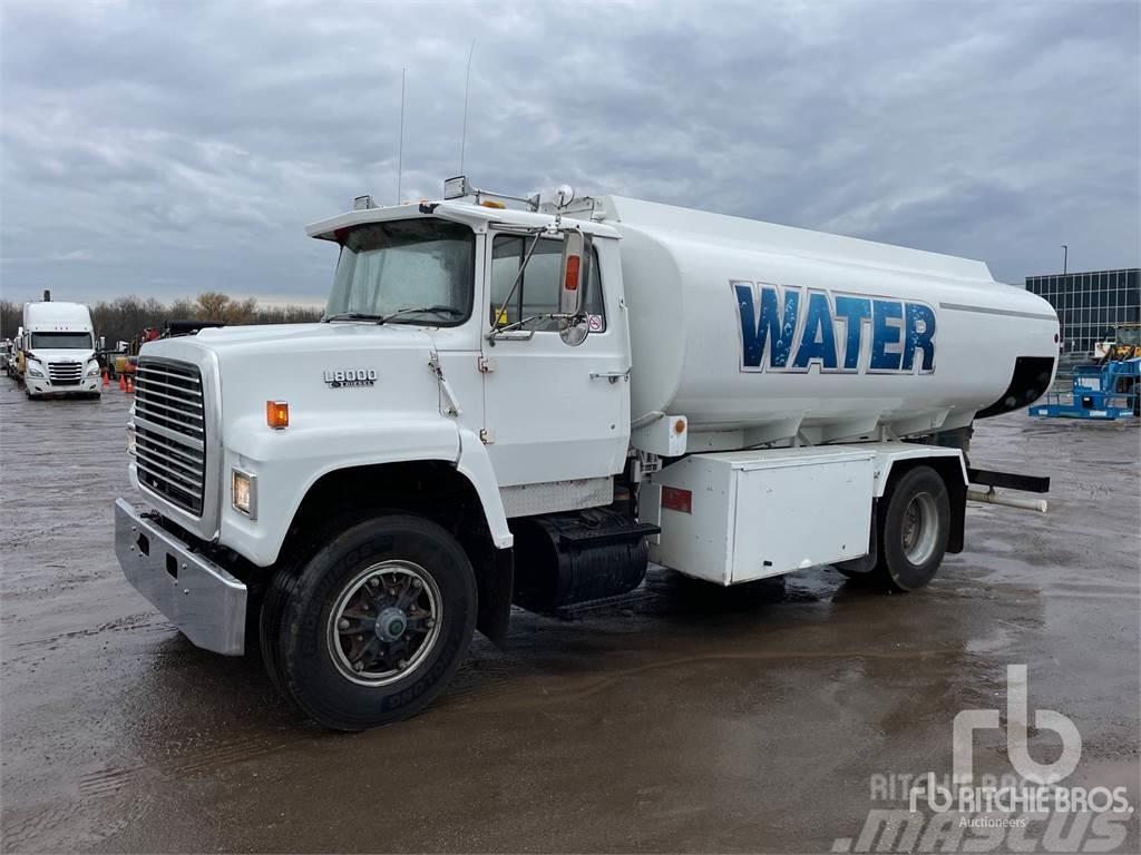 Ford LN8000 Water bowser