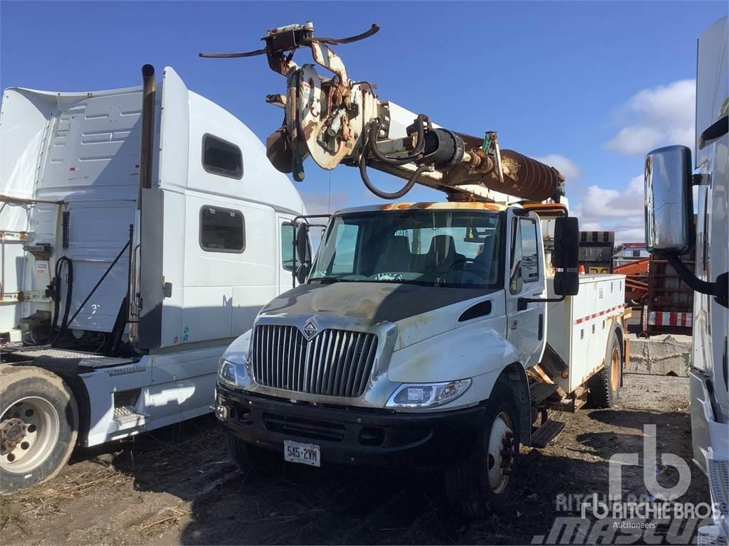 International 4300 SBA Truck mounted drill rig