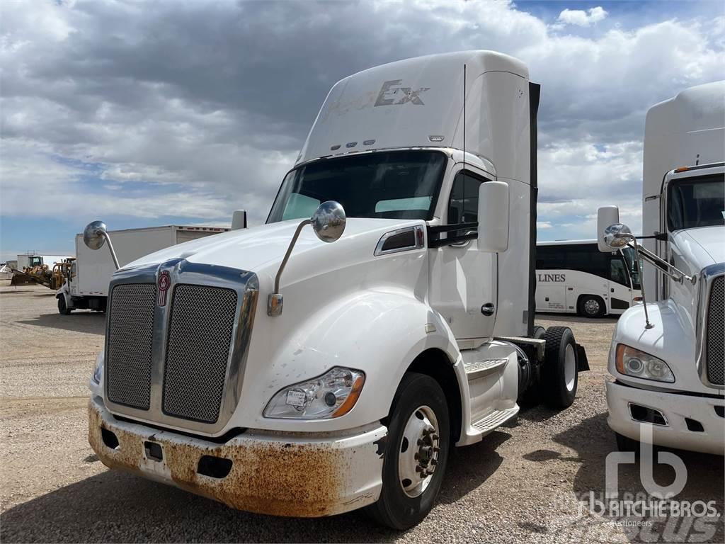Kenworth T-680 Prime Movers