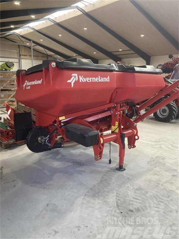 Kverneland F F-Drill med to rum Self-propelled sprayers