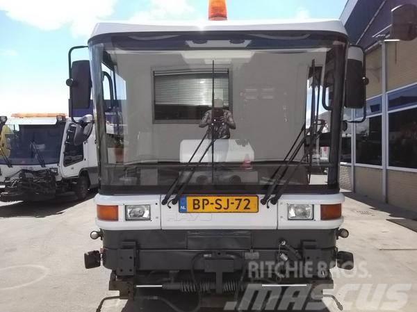 Ravo 560 STH Sweepers
