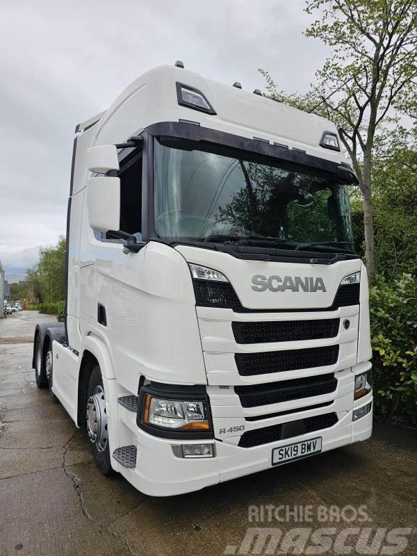 Scania R450 hiroof Prime Movers