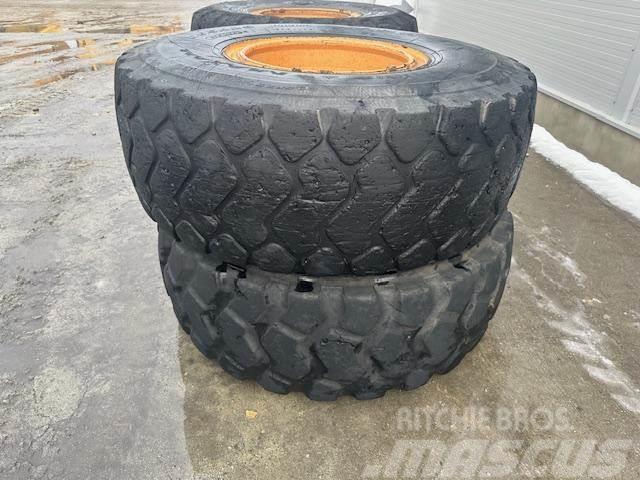 CASE 721 F 20,5R25 Tyres, wheels and rims