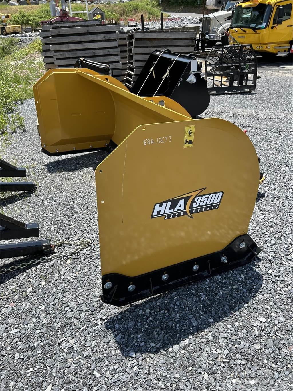 HLA SNOW 3500 Snow blades and plows