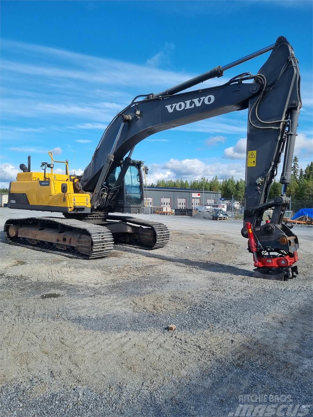Volvo EC300DL Crawler excavators