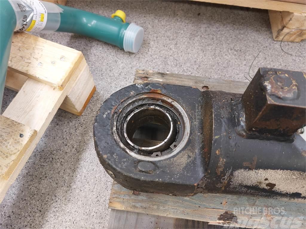Volvo BM 4200 HYDRAULCYLINDER Other components