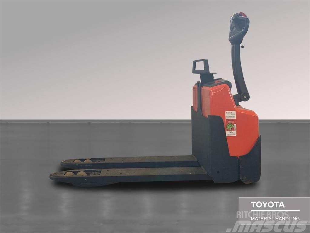 Toyota LWI160 Low lifter