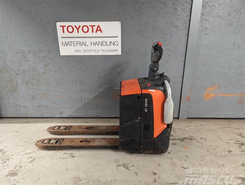Toyota LPE200B Low lift with platform