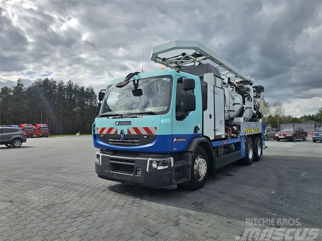 Renault 6x4 WUKO RIVARD RECYTLING for collecting liquid wa Commercial vehicle