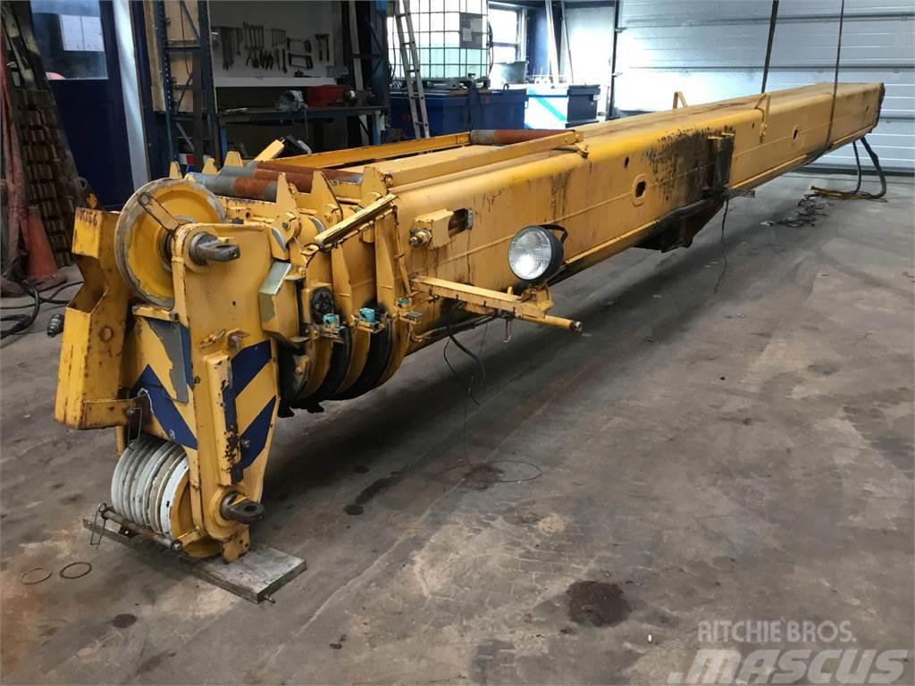 Liebherr LTM 1030-2 complete boom section Crane parts and equipment