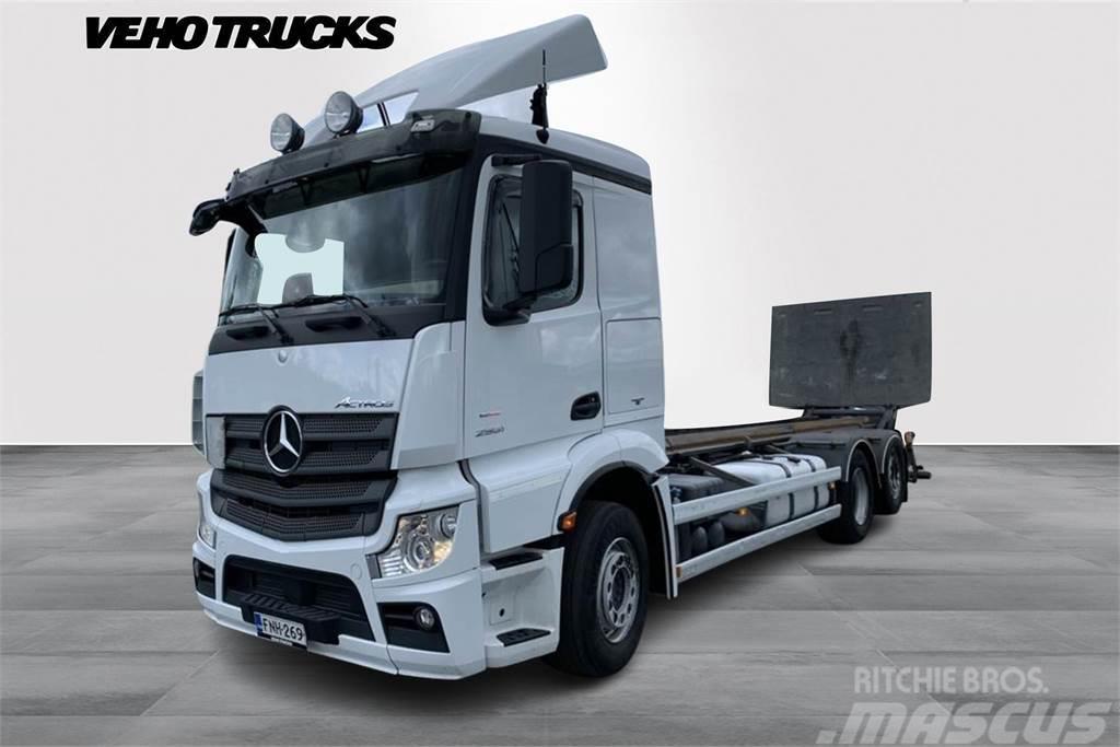 Mercedes-Benz Actros L2551 L/6x2 Container trucks