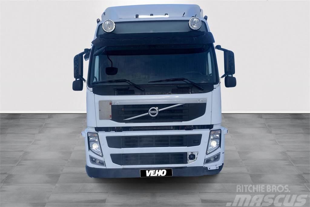 Volvo FM330 Globe kokosivuaukeva Box trucks