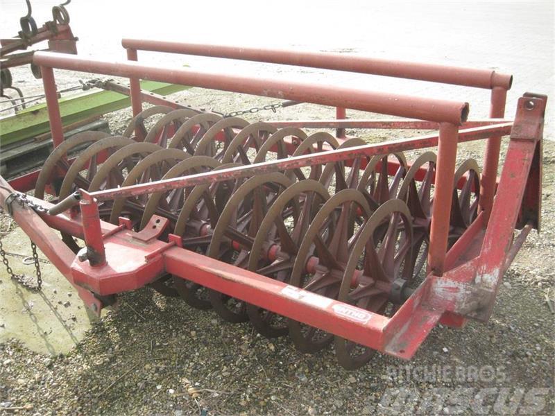 INTHO jordpakker 2m,70/70 10/11 m/liftbeslag Farm machinery